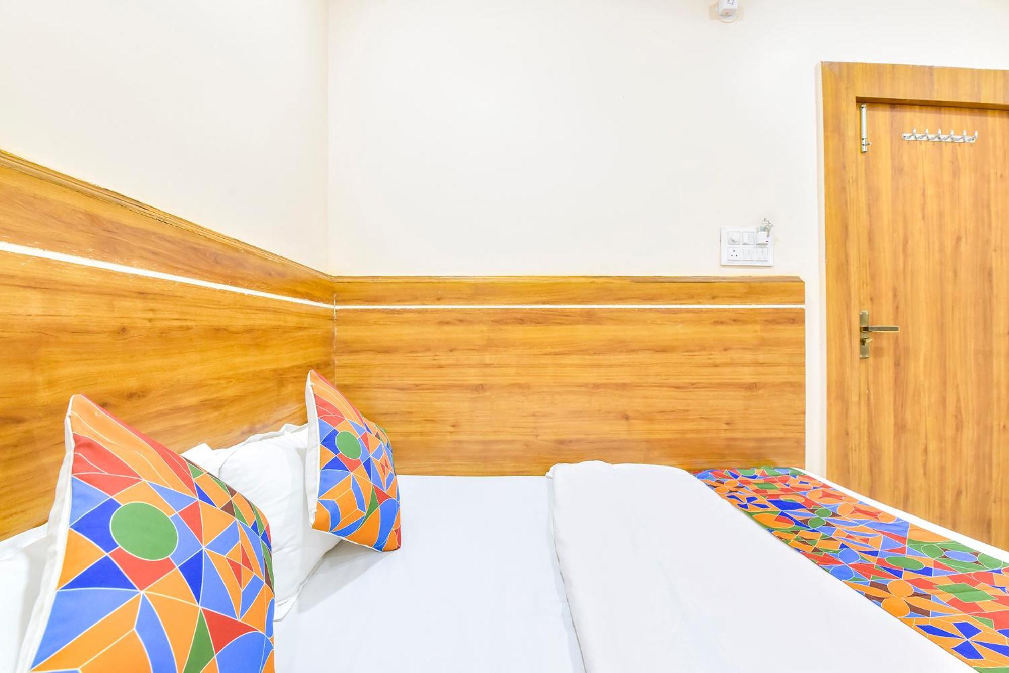 Fabhotel Somnath Ujjain Zewnętrze zdjęcie